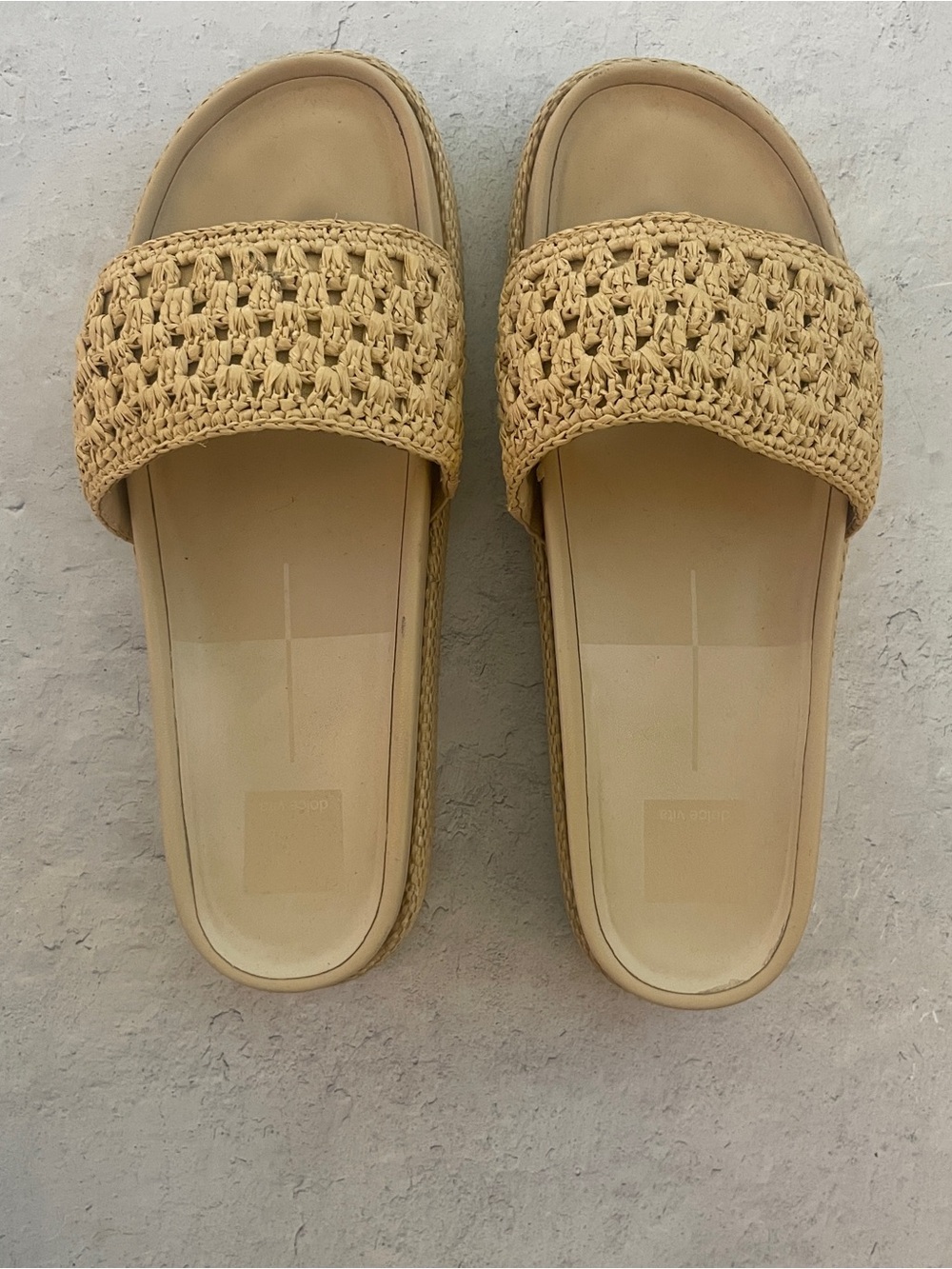 Dolce Vita “Sidona” Platform Sandals — Lt. Natural Raffia | Size 9.5